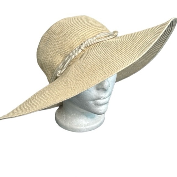 Banana Republic Wide Brim 4.5” Sun Straw Hat - Picture 1 of 15